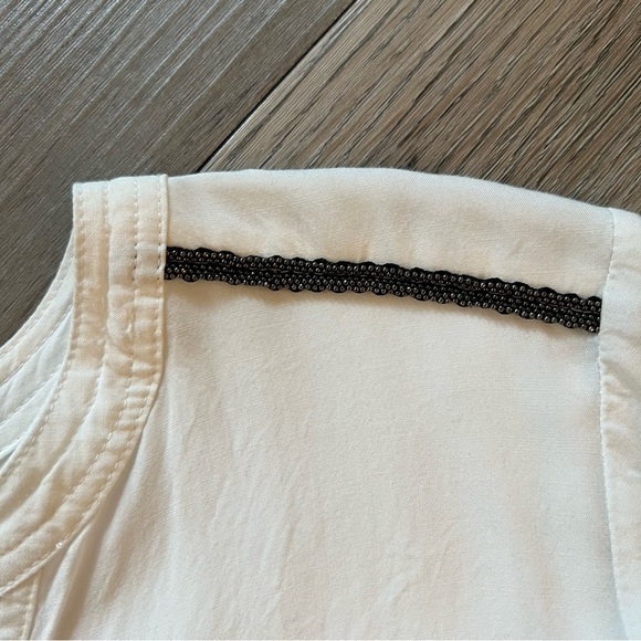 🔥SALE - any 4/$20. William Rast Blouse - Picture 4 of 5